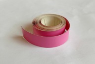 Różowa ozdobna taśma