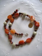 NASZYJNIK - agat i ozdobne kulki