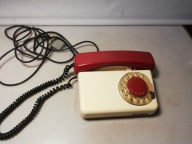 Telefon stacjonarny z PRL-u REKWIZYT