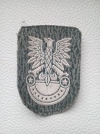 ORZEŁEK Z CZAPKI POLOWEJ (moro)