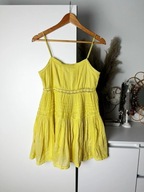 Letnia żółta sukienka z haftem i koronką Urban Outfitters XS na ramiączkach