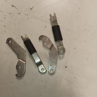 fiat 126p STD rozpieracz hamulca ręcznego oryginalny