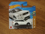 Samochód model kolekcjonerski 94 Audi Avant RS2 biały