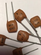 Kondensator ferroelektryczny 390 pF, K, 63 V