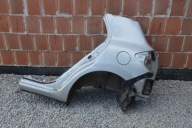 tylny lewy błotnik toyota Auris 2010