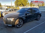 Audi e-tron Audi e-tron Premium quattro 2021 , od ubezpieczalni 355KM