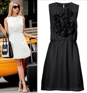 Czarna sukienka 34 XS żabot falbana black elegancka wizytowa