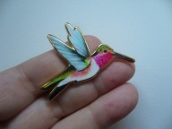 PIN PRZYPINKA BROSZKA PTAK KOLIBER