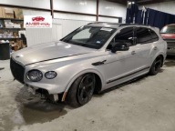 Bentley Bentayga 2022r., 4x4, 4.0L 4.0 Benzyna 542KM