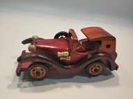 Drewniany samochód w celofanie Samochodzik model C