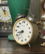 ZEGAR BUDZIK JANTAR USSR 4 JEWELS BUDZIK MECHANICZNY VINTAGE