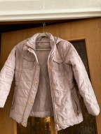 KURTKA DZIEW COOL CLUB 140 CM JASNY LILA PIKOWANA LEKKO OCIEPL KAPTUR