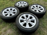 Oryginalne felgi aluminiowe Audi z oponami Pirelli Sottozero 225/50 R17.