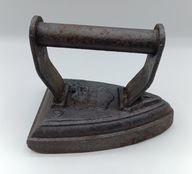 ciężkie Żelazko - z żelaza - bardzo stare - kolekcjonerskie - sygnowane