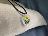 Naszyjnik z żywym kwiatem w żywicy – serce 15mm