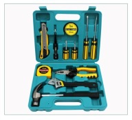 WALIZKA Z NARZĘDZIAMI WARSZTAT ZESTAW NARZĘDZI ŚRUBOKRĘTY MŁOTEK 12 EL