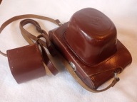 Małoobrazkowa lustrzanka PRAKTICA FX3 z pryzmatem i z mocowaniem M42 . .