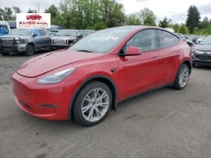 Tesla Y 2023r., 4x4 Elektryczny 425KM