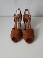 Śliczne wygodne obuwie damskie Atmosphere 39