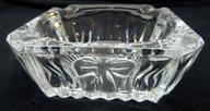 Kryształowa kwadratowa popielnica od 12 cm przekątna 4 cm wysokość PRL
