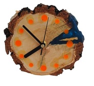 Zegar biurkowy z plastra drewna