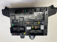 SKRZYNKA BEZPIECZNIKÓW 13368652 OPEL ASTRA J