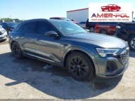 Audi Q8 2024r., 4x4, Elektryczny 355KM
