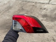LAMPA TYŁ PRAWA TOYOTA RAV 4 81550-42230