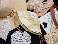 LC Waikiki - letni kapelusik kwiatuszki r 68