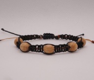 Sznurkowa bransoletka handmade z drewnianych koralików