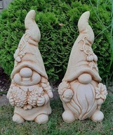 Figury figurki ogrodowe betonowe Skrzaty z szyszką