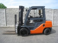 wózek widłowy Toyota 8FD30 - UDT,kabina, paletyzer, duplex