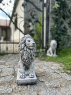 Figura Betonowa - LEW NA PODSTAWIE LEWY