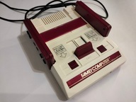 Famicom pierwsza klasyczna konsola Nintendo HVC-001 Pegasus AV mod #2
