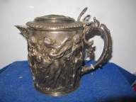 Ogromny kufel dzban Repuszowany HANU XIXw 1071g`