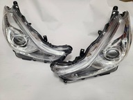 Komplet reflektorów przednich Przód Toyota Prius+ (ZVW40) 8114047680
