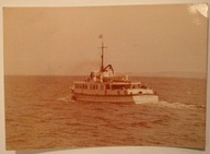 "Róża Weneda" na torze wodnym do Świnoujścia