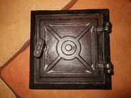 STARE DRZWICZKI ŻELIWNE WYCZYSTKA KOMINOWA