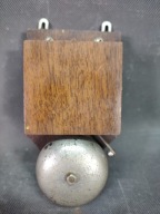 Zabytkowy drewniany dzwonek elektryczny