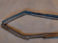 USZCZELKI SŁUPKA B MERCEDES W107 SL KOMPLET R107