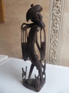 Rybak Azjata figurka drewno