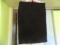 SPÓDNICA CZARNA OŁÓWKOWA PRZED KOLANO R.38