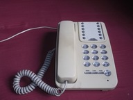 TELEFON stacjonarny z kluczykiem z tyłu ?