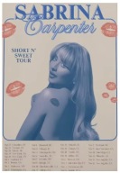Plakat „Sabrina Carpenter” – Stylowy Plakat Muzyczny Retro