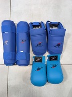 Zestaw sprzętu do karate sparingu, rękawice, ochraniacze na piszczele XL