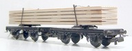 Marklin - dwie platformy 2-osiowe z dużym ładunkiem drewna