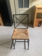 krzesła z siedziskiem z trawy morskiej