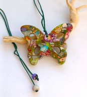 Wisior, naszyjnik z naturalnym jaspisem stylowy motyl