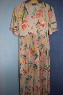 *PRETTYLITTLETHING*SUKIENKA LETNIA PLISOWANA _40