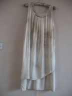 SUKIENKA włoska z metalową ozdobą swobodna 36